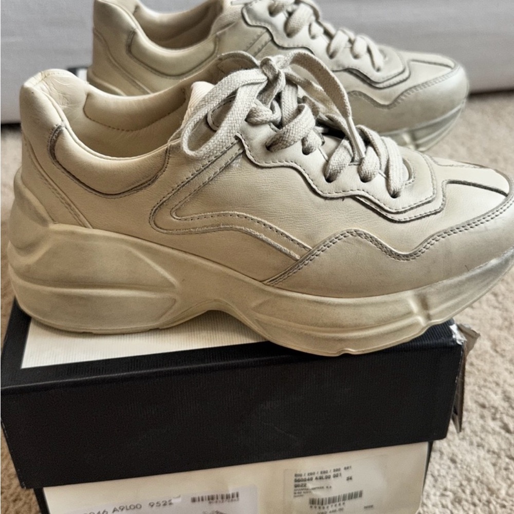 Gucci Rhyton Leather Women’s Distressed Ivory Sneakers, Size 34/4